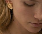 Elise Tsikis Paris Boucles d'oreilles Melonne Gold