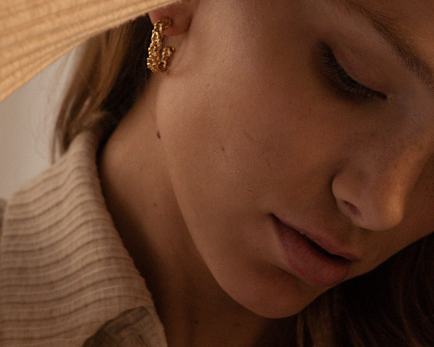 Elise Tsikis Paris Boucles d'oreilles Santa Small