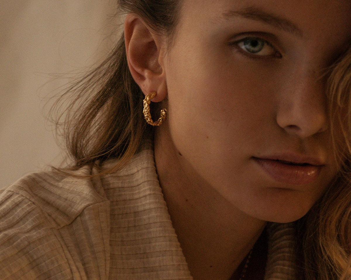 Elise Tsikis Paris Boucles d'oreilles Santa Small