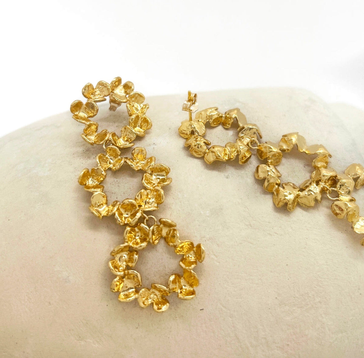 Elise Tsikis Paris Boucles d'oreilles Valtica