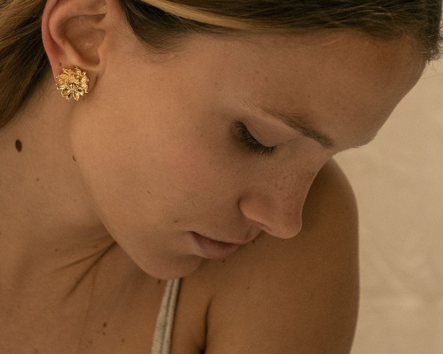 Elise Tsikis Paris Boucles d'oreilles Velenne