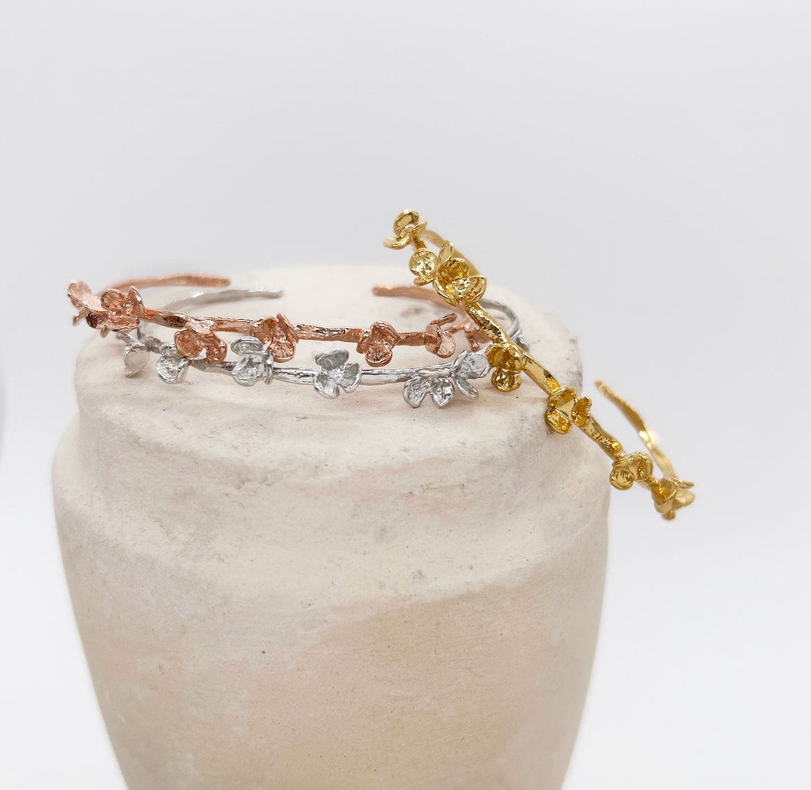 Elise Tsikis Paris Bracelet Teplice - archive