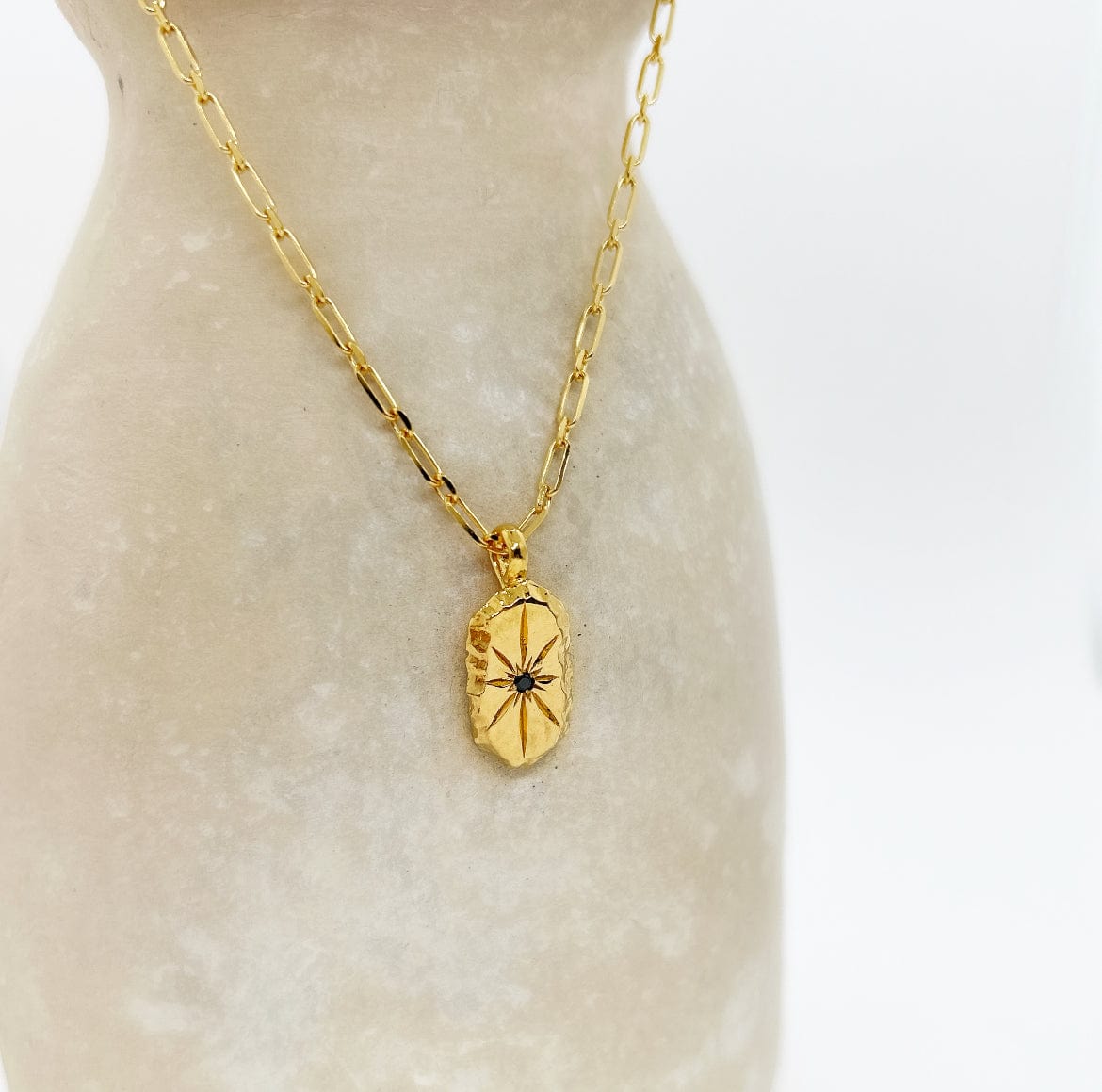 Elise Tsikis Paris Collier Alozia