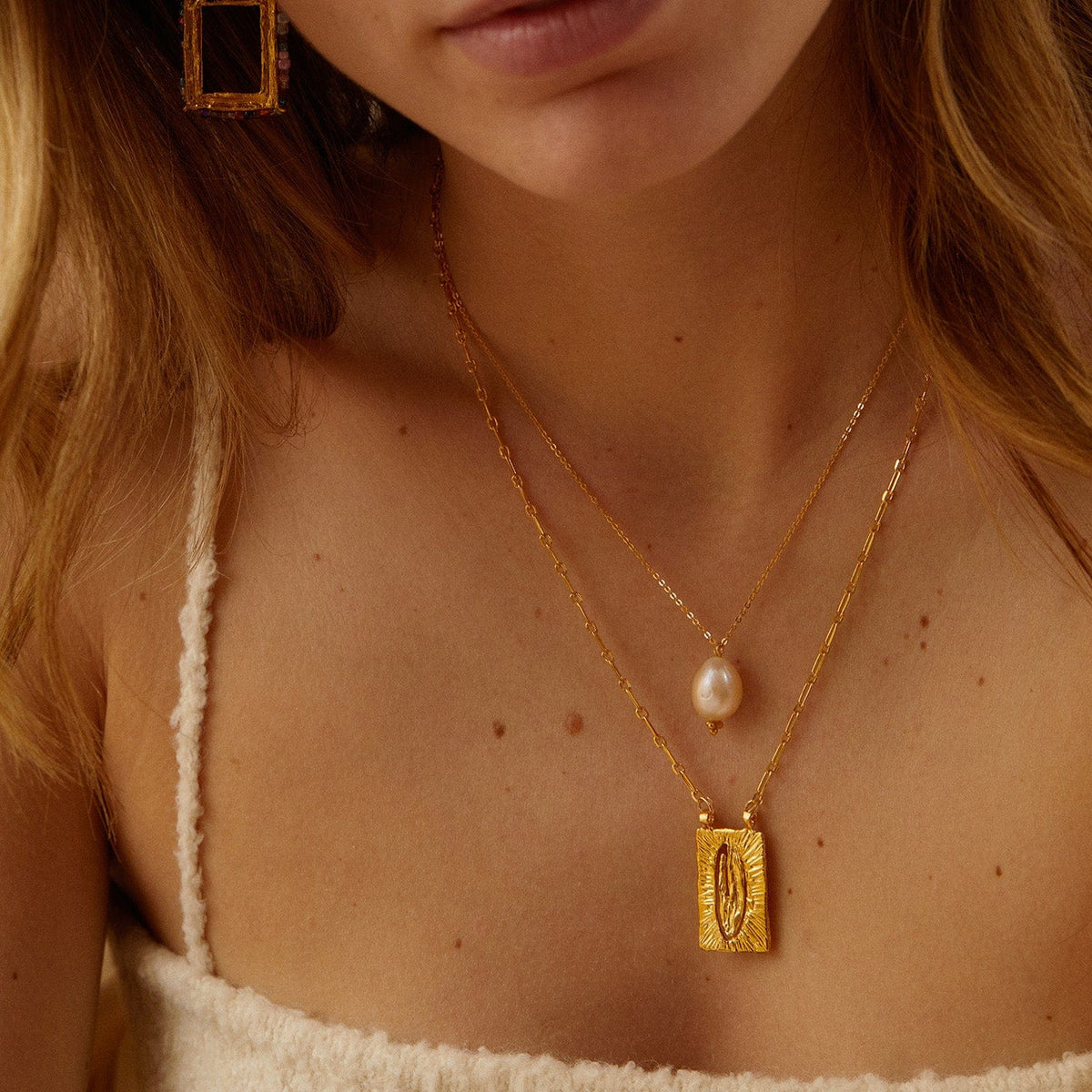 Elise Tsikis Paris Collier Elias