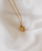 Elise Tsikis Paris Collier Hory