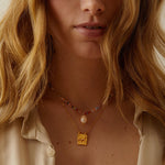 Elise Tsikis Paris Collier Irinis - archive