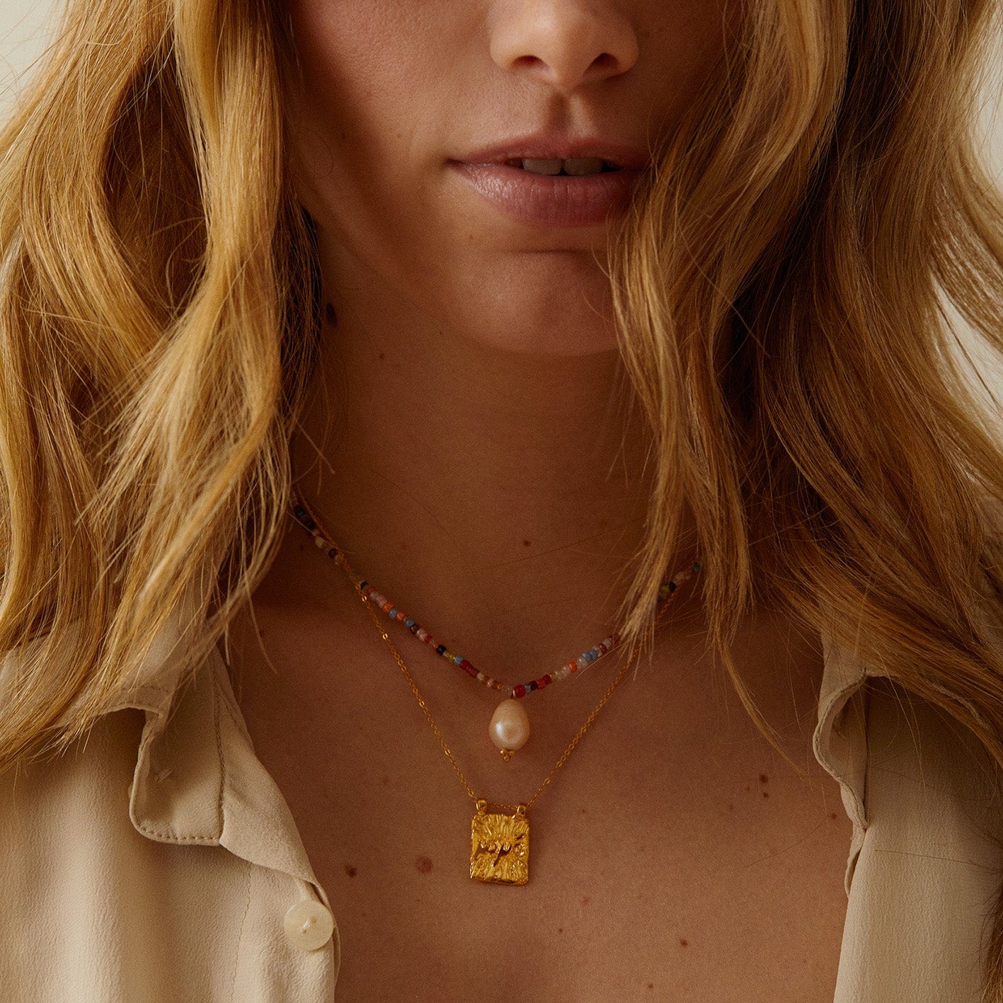 Elise Tsikis Paris Collier Irinis - archive