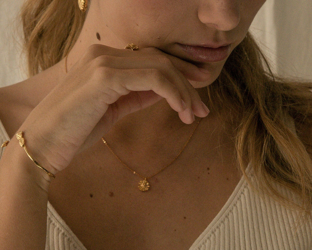 Elise Tsikis Paris Collier Marguerite