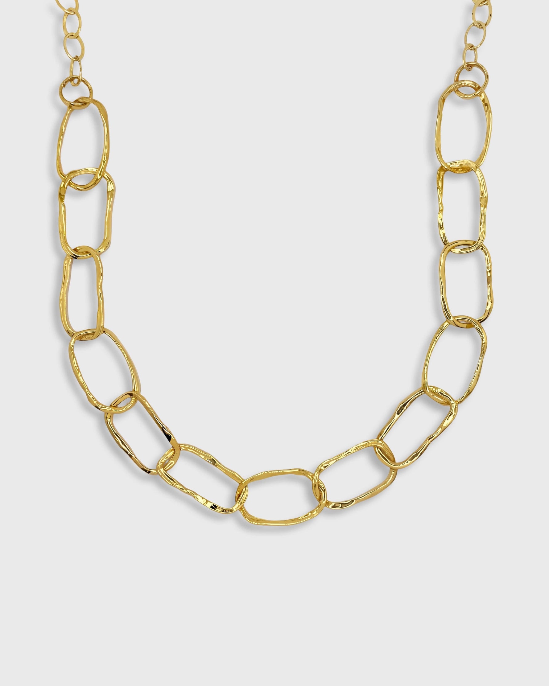 Elise Tsikis Paris Collier Pia