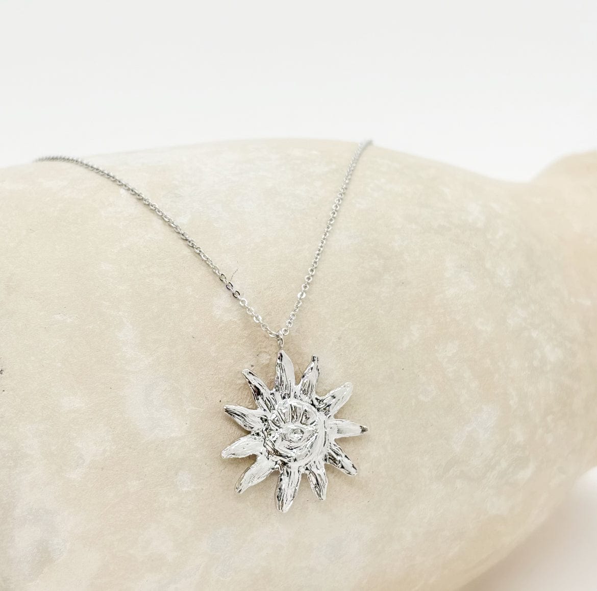 Elise Tsikis Paris Collier Sol