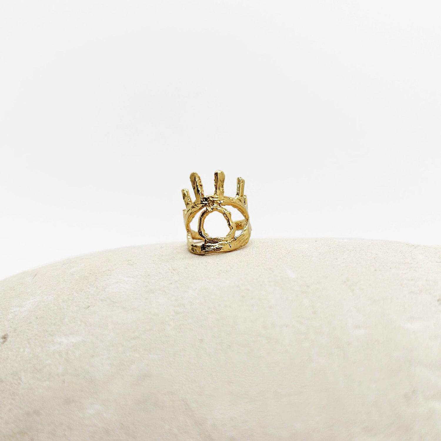 Elise Tsikis Paris Earcuff Mirada - archive