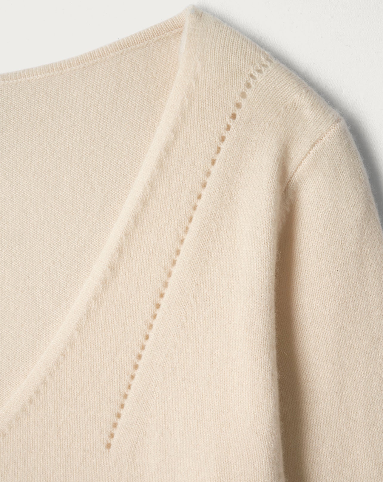 Pull V Ample Femme - Cream