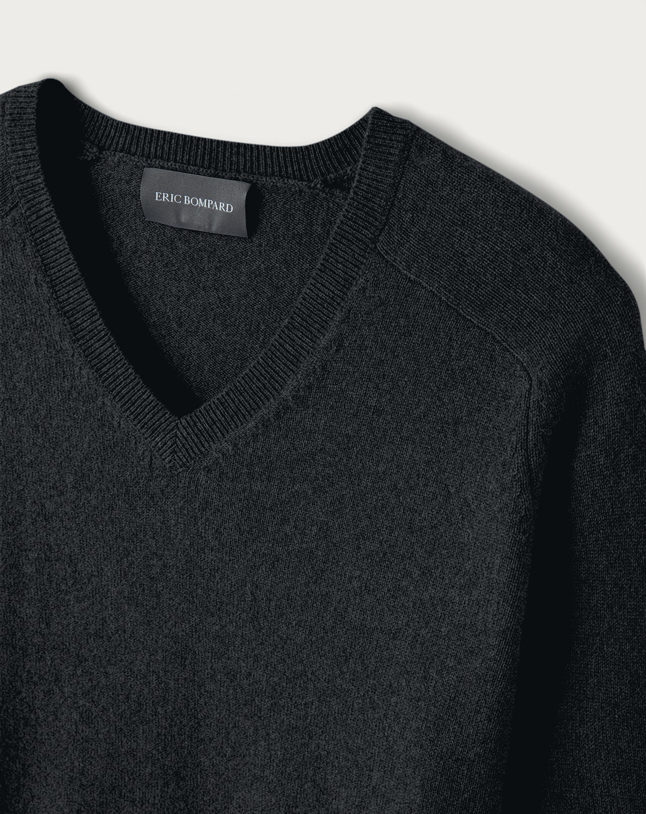 Pull V Ajuste Homme - Anthracite