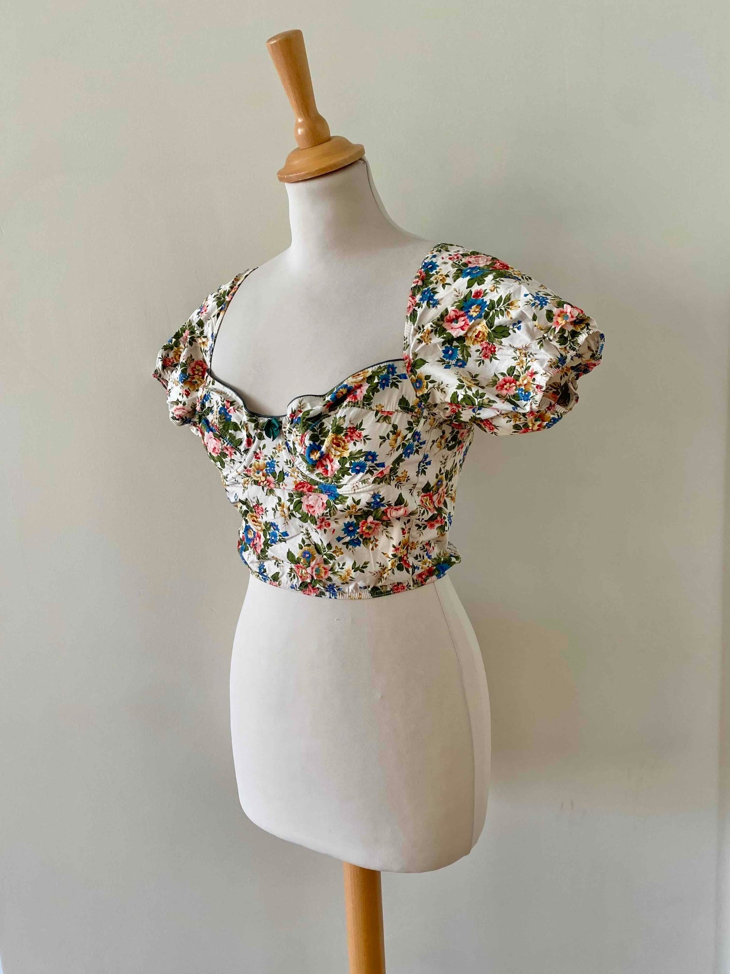 Crop top fleuri