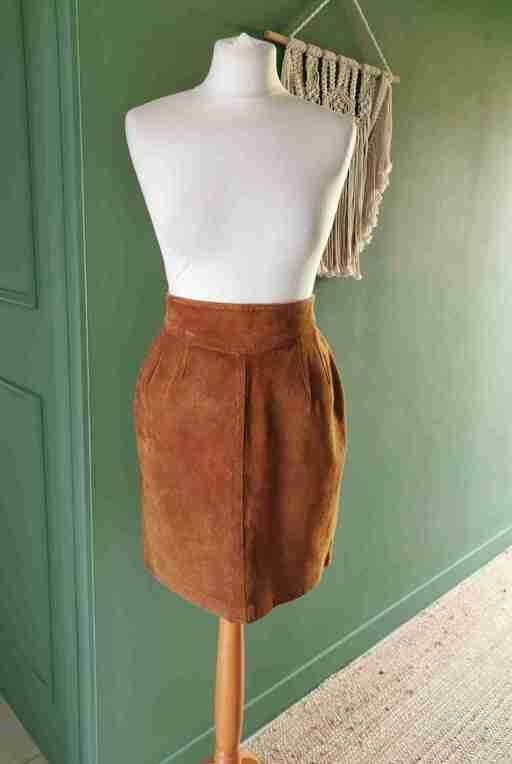 Suede skirt