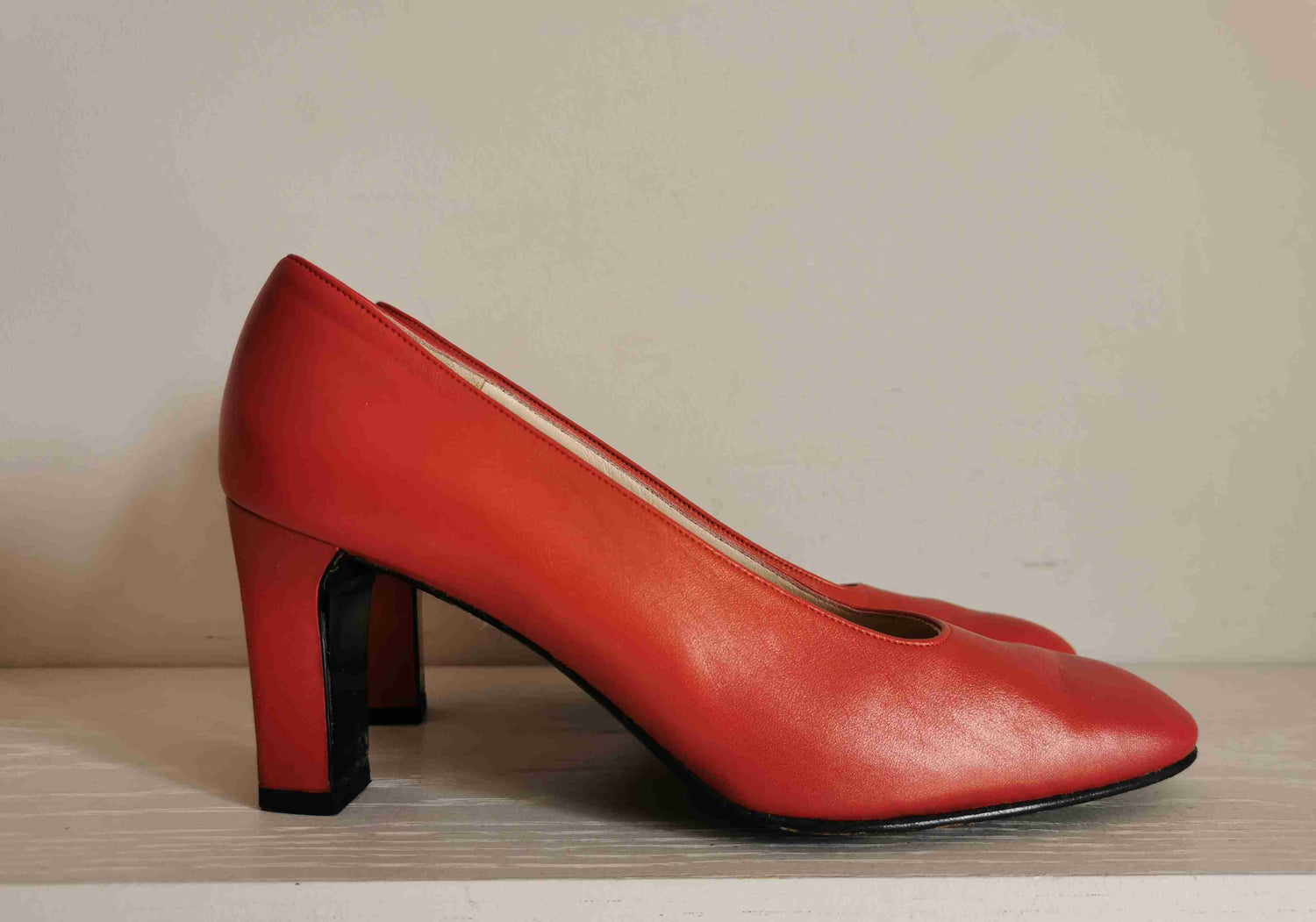 Charles Jourdan pumps