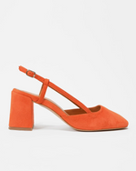 FERNANDO slingbacks à talon pour femme avec une bride réglable. En cuir daim orange, la couleur parfaite pour le printemps et l'été