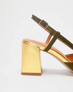 Les slingbacks FERNANDO en cuir daim kaki et cuir metallise or, des souliers féminins, élégants et confortables