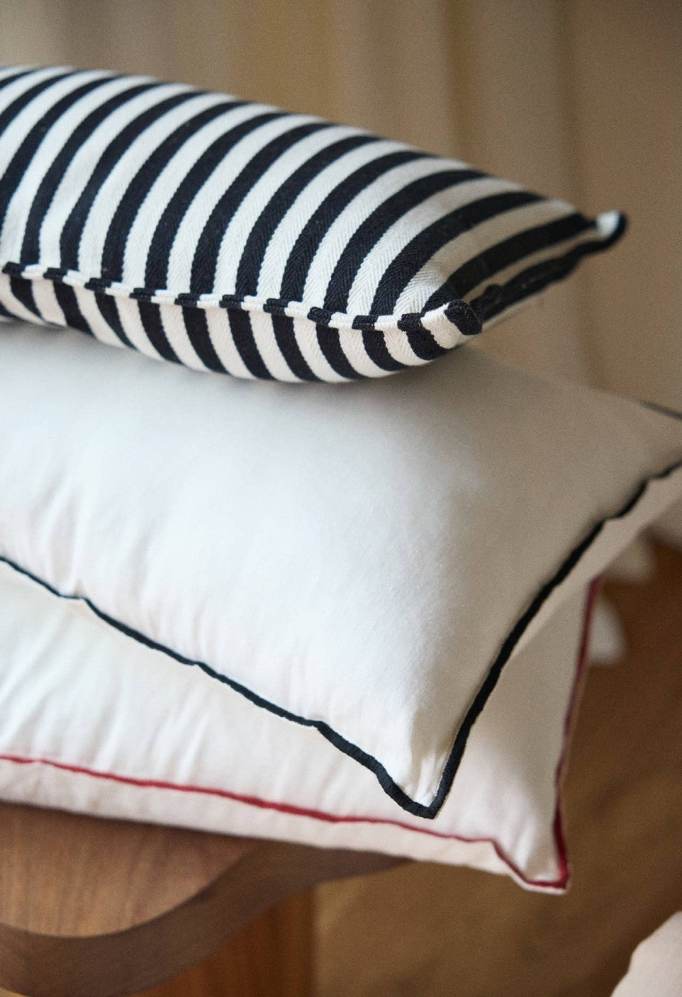 Housse De Coussin Milk Broderie Noir 40 X 65 Cm