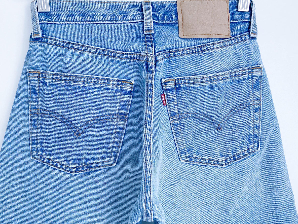 Jean Levi's 501 W26 L32