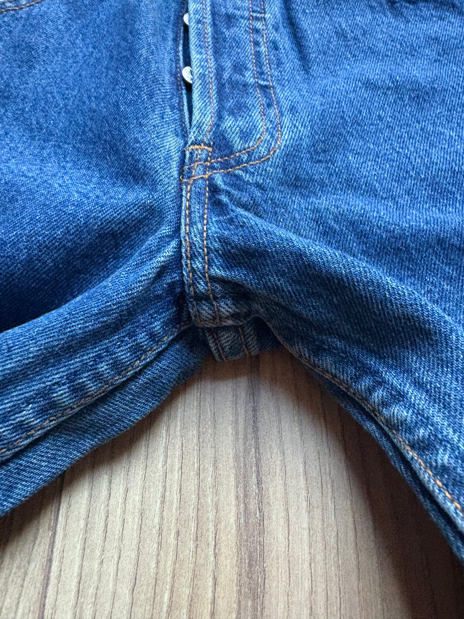 Jean Levi's 501 W28 L34