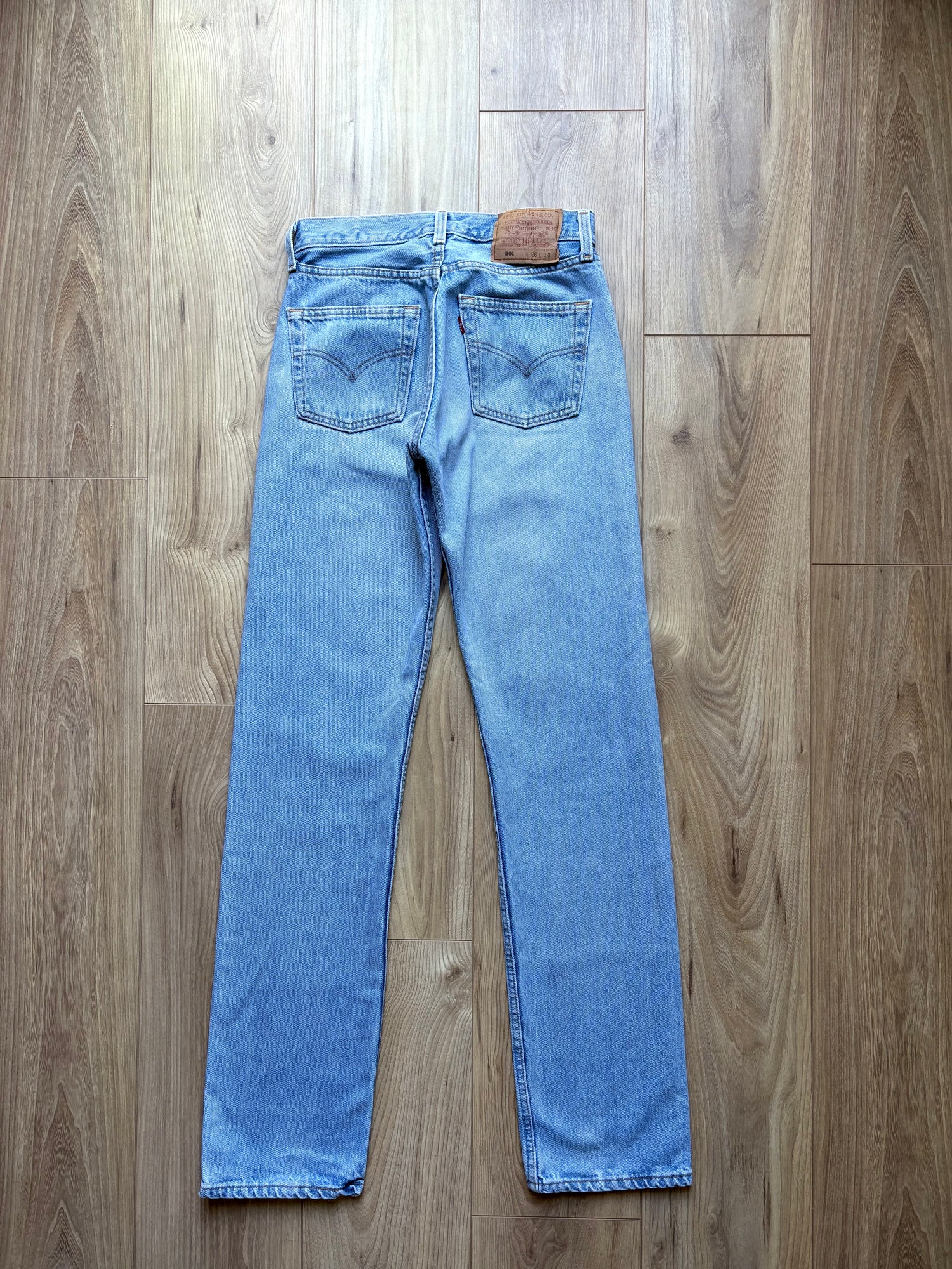 Jean Levi's 501 W28 L34