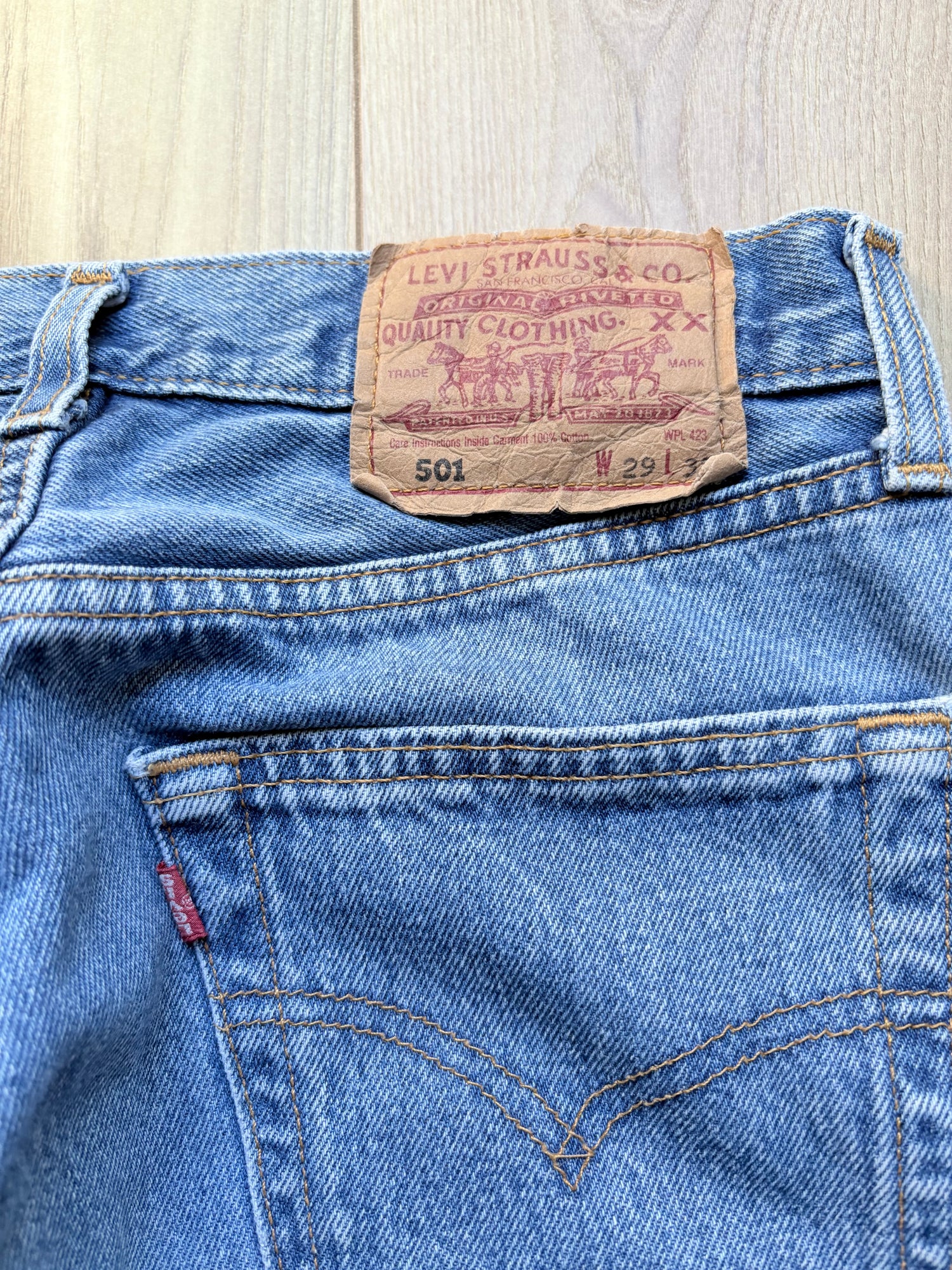 Jean Levi's 501 W29 L32