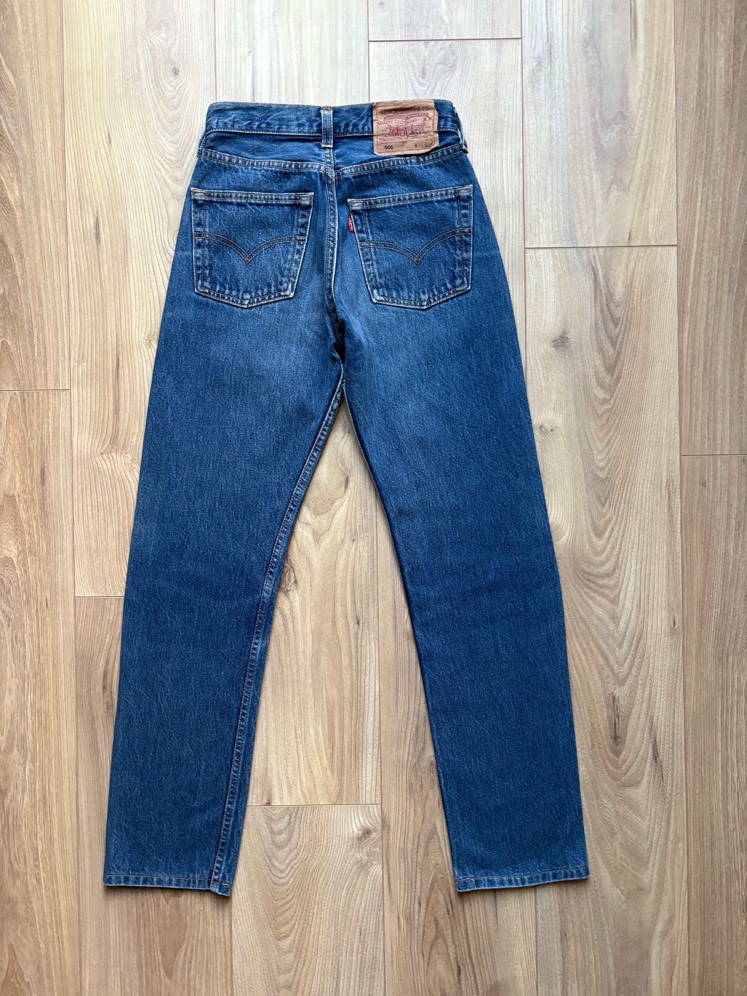 Jean Levi's 501 W26 L32