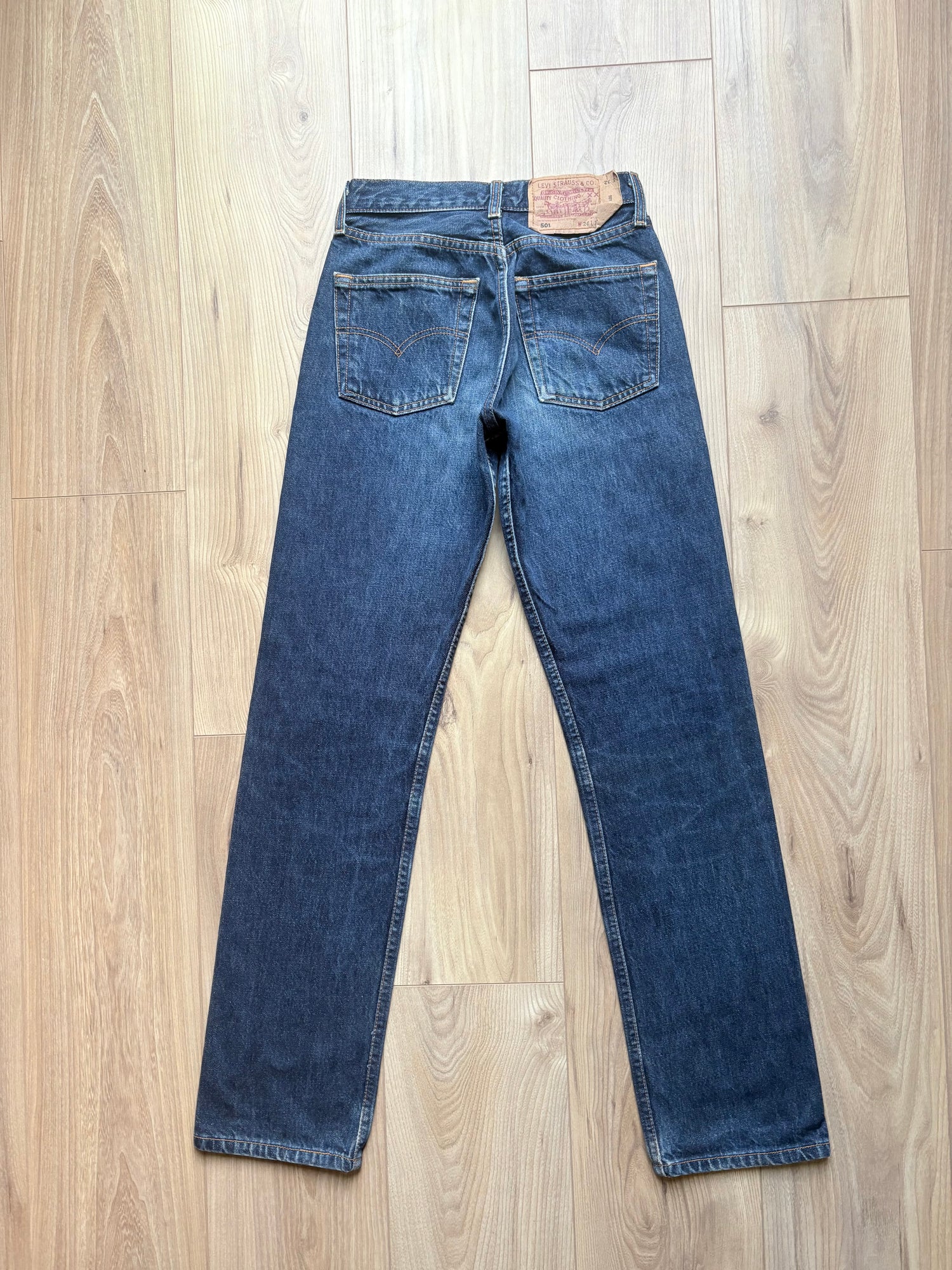 Jean Levi's 501 W26 L32