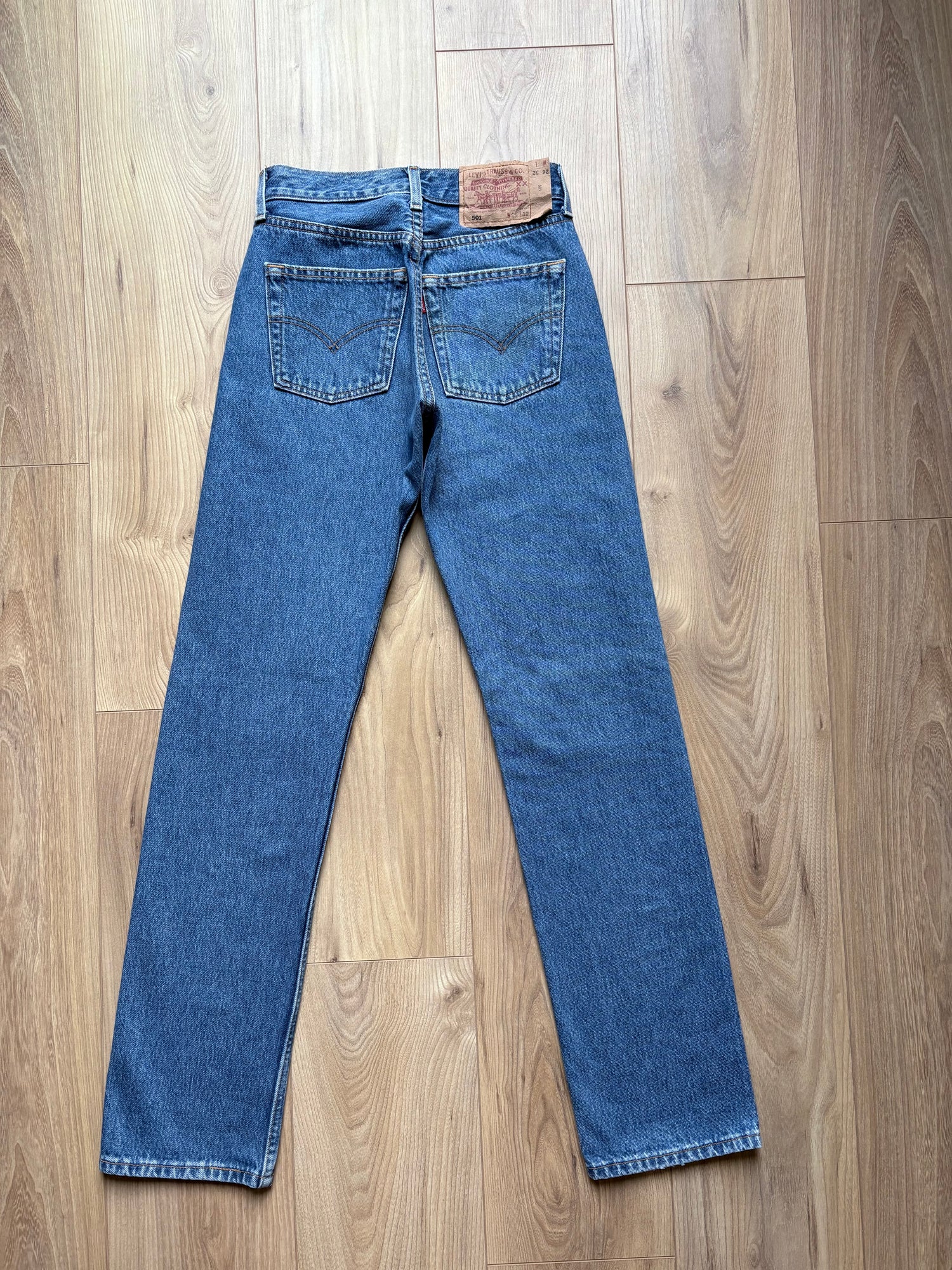 Jean Levi's 501 W26 L32