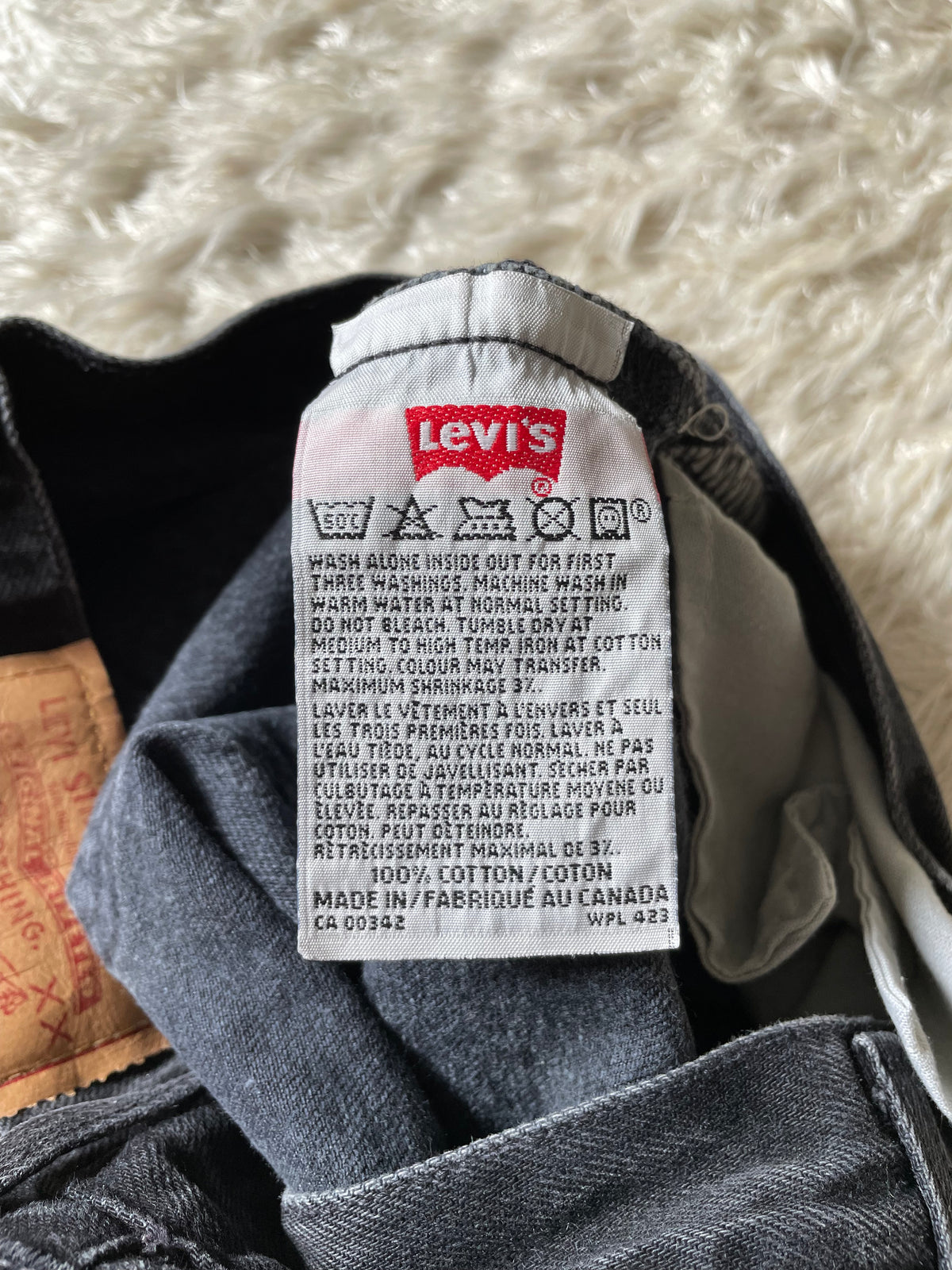 Jean Levi's 501 W26 L32 Canada