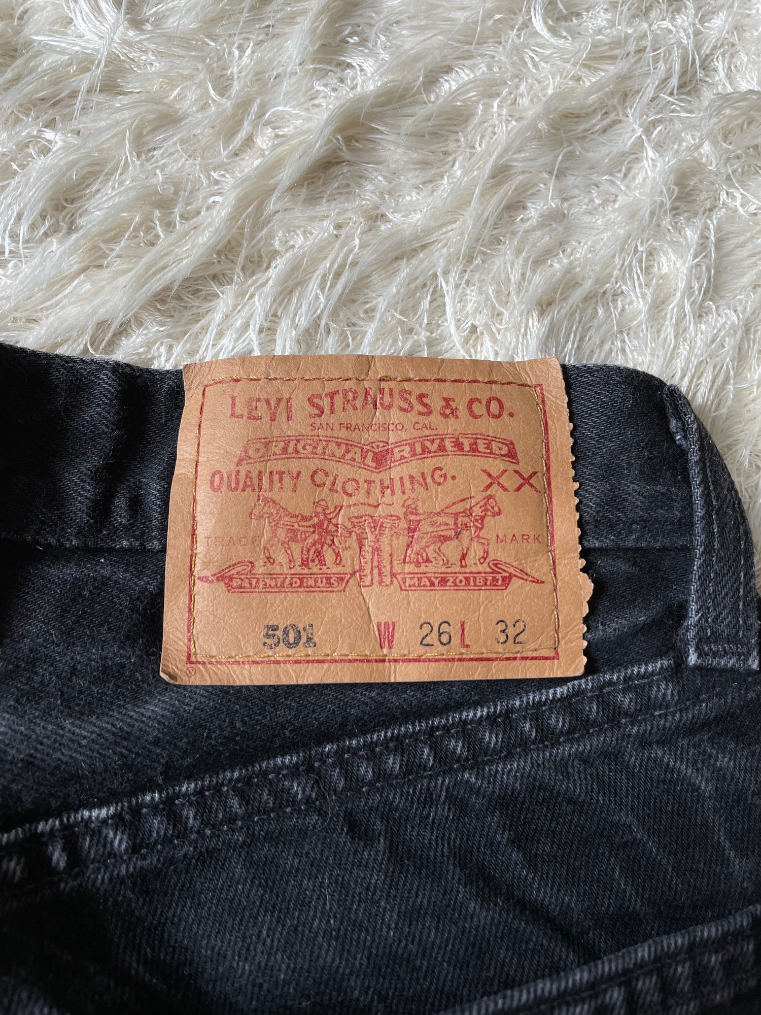 Jean Levis 501 W26 L32