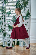 Lily, Robe chasuble, col V, poches et ouverture devant, en velours côtelé bordeaux - Lily, Pinafore dress, V-neck, pockets and front opening, in Bordeaux corduroy