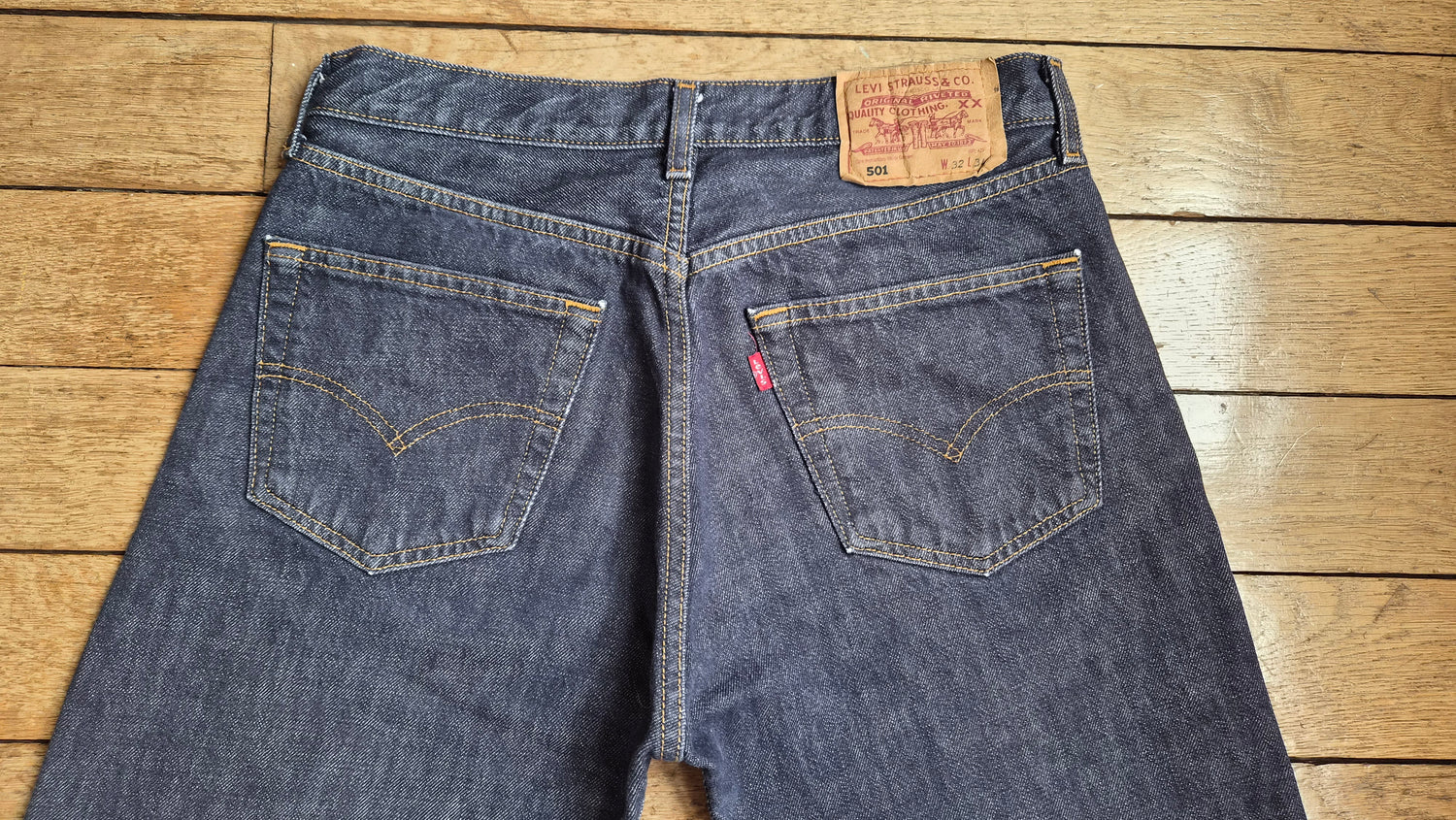 Jean Levi's 501 W32 L34