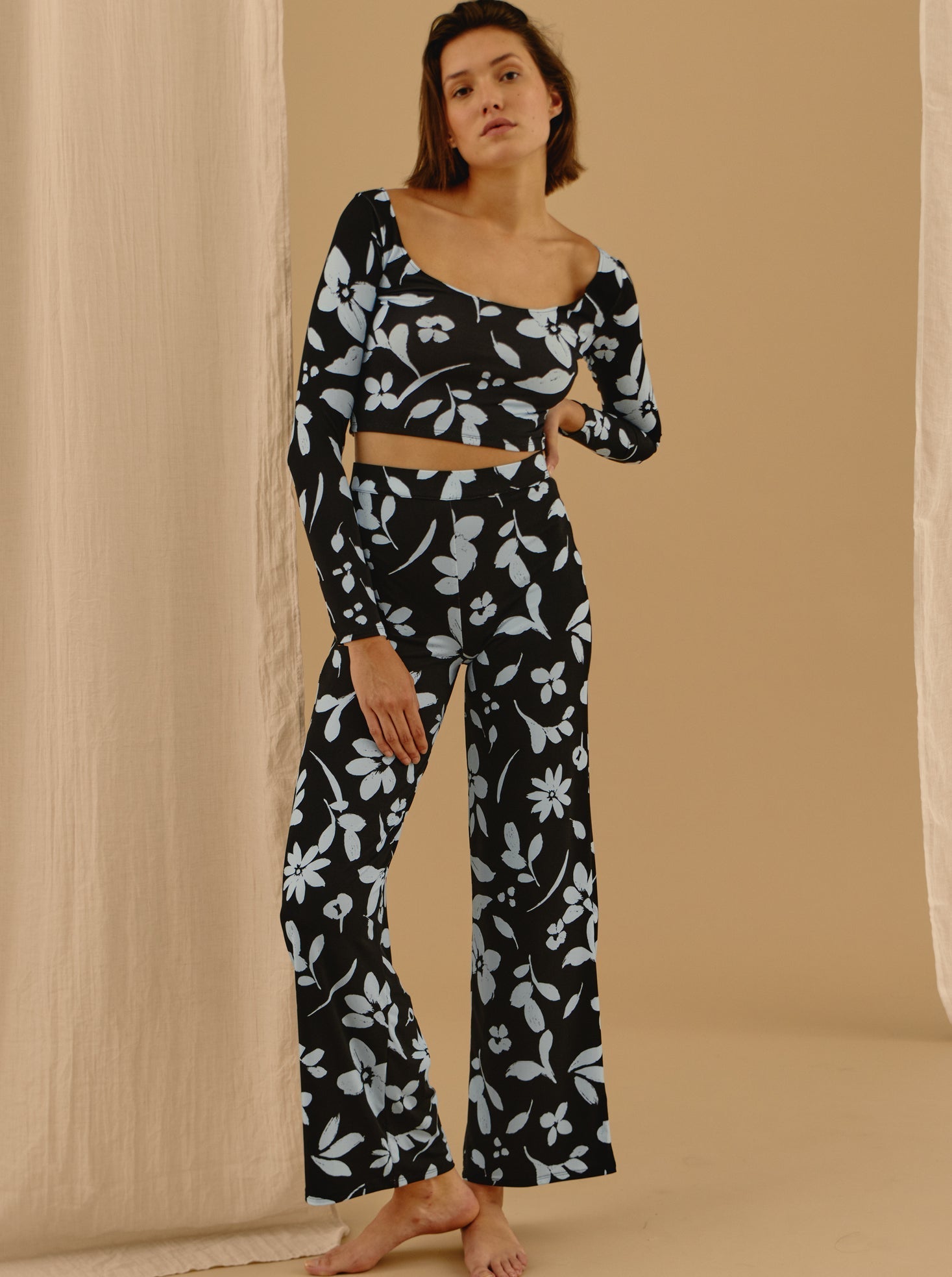 Pantalon Pool Flowers Motif