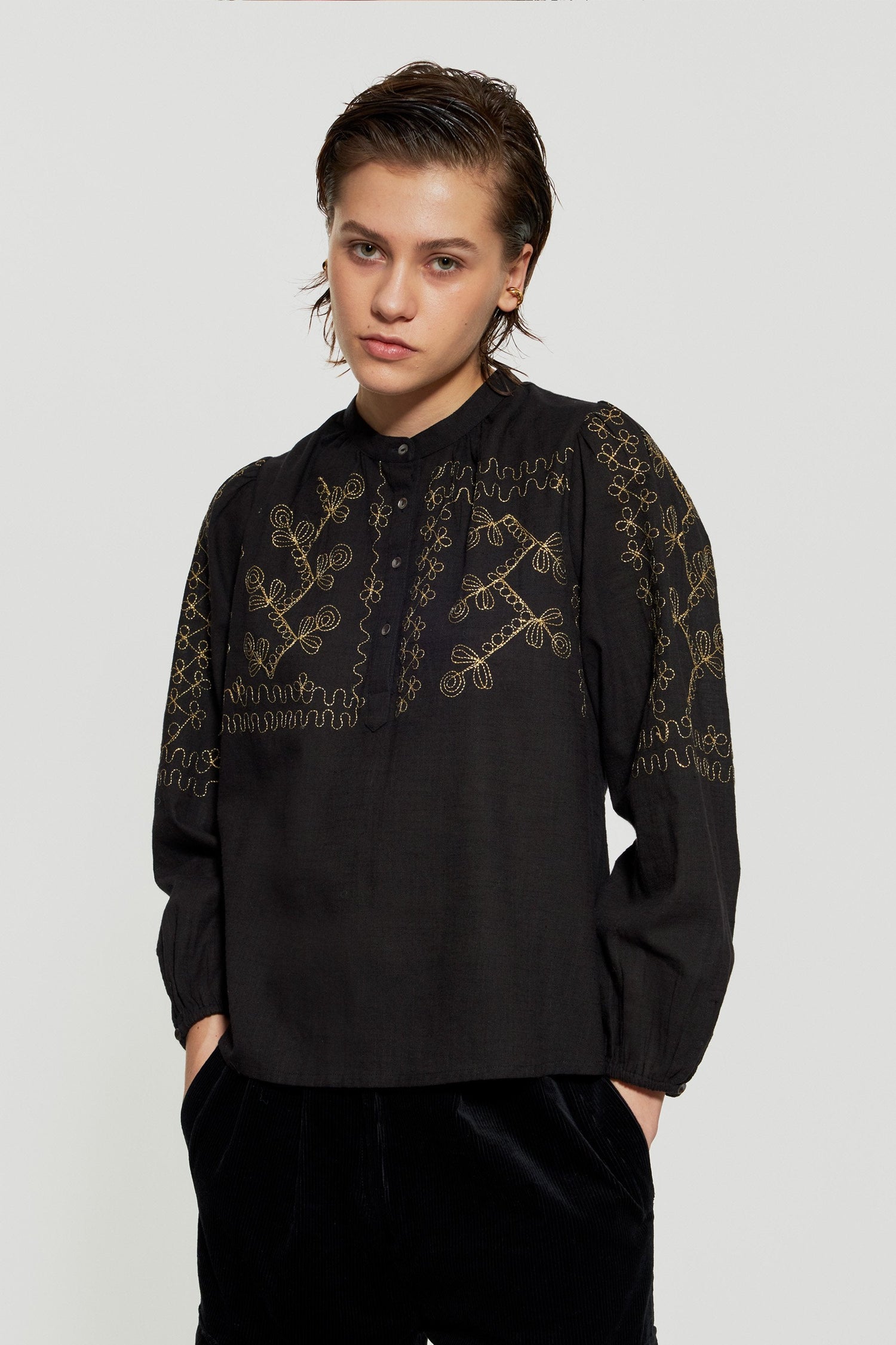 Blouse brodée Oriane