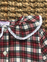 Tatiana, Blouse in red tartan