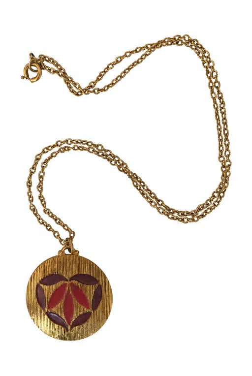 Collier en métal