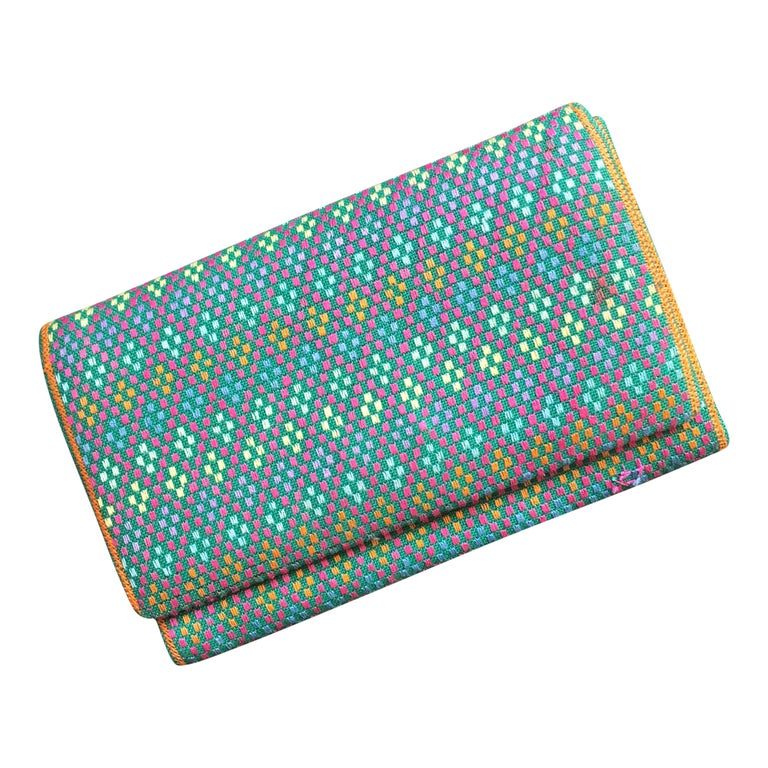 Pochette brodee best sale