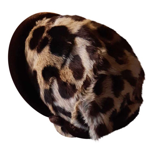 Chapeau en léopard