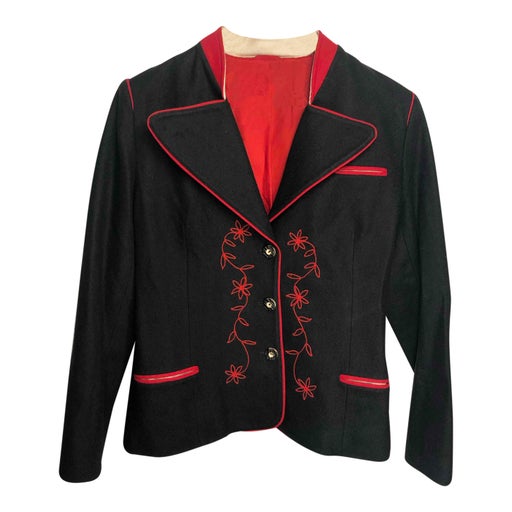 Veste brodée