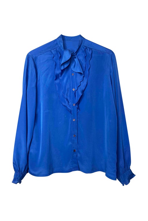 Chemise bleue à volants