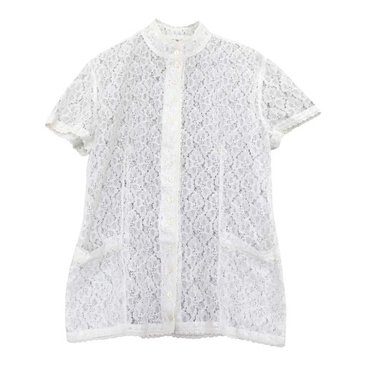 Chemise en dentelle