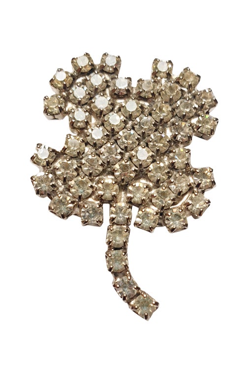 Broche en strass