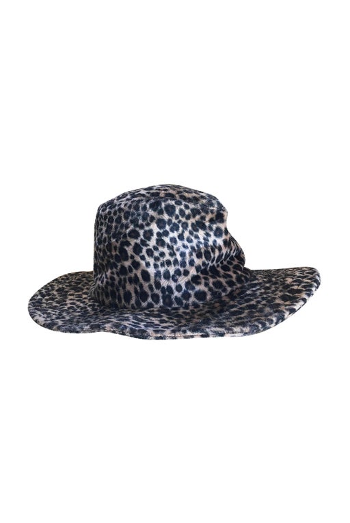 Chapeau en daim léopard