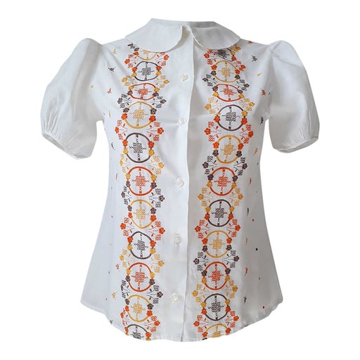 Chemise brodée à col claudine