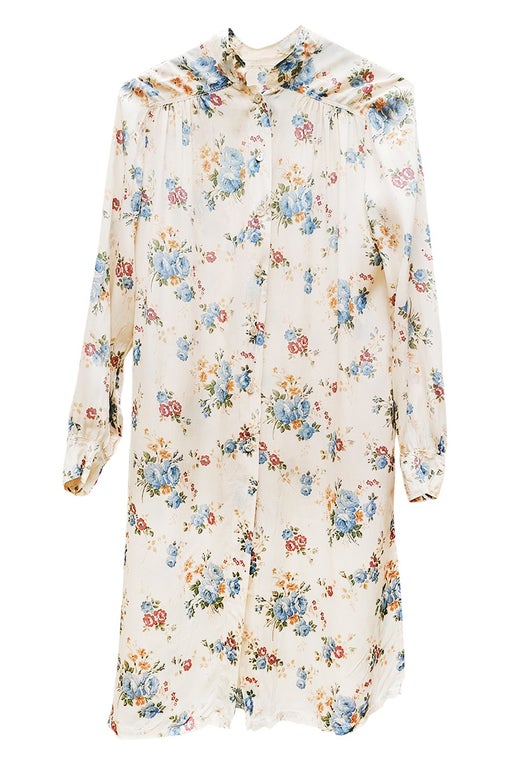 Robe à fleurs en soie