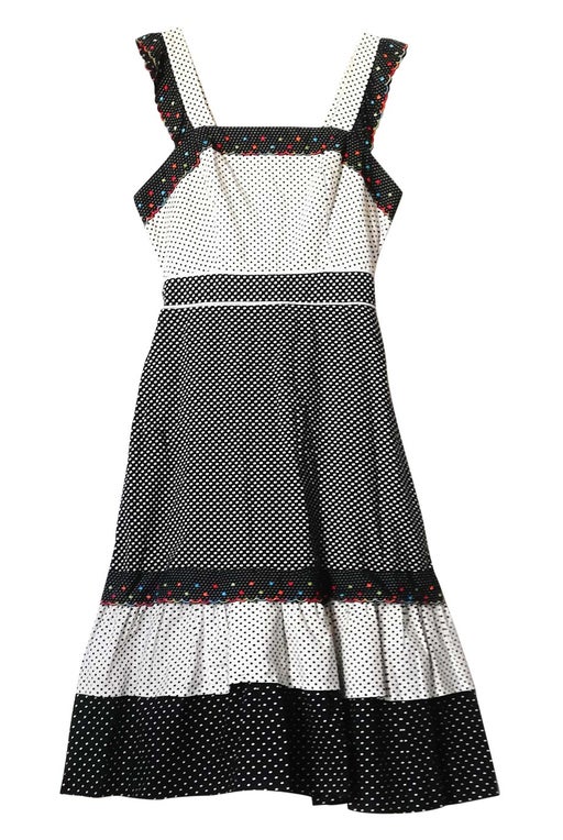 Robe à pois et volants