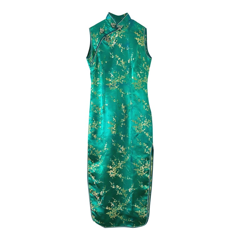 Robe asiatique en soie