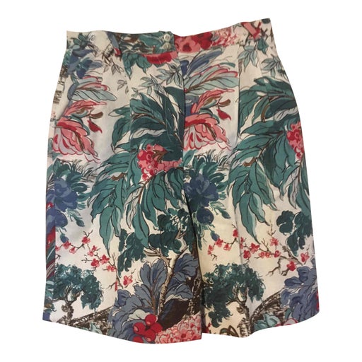 Short à fleurs